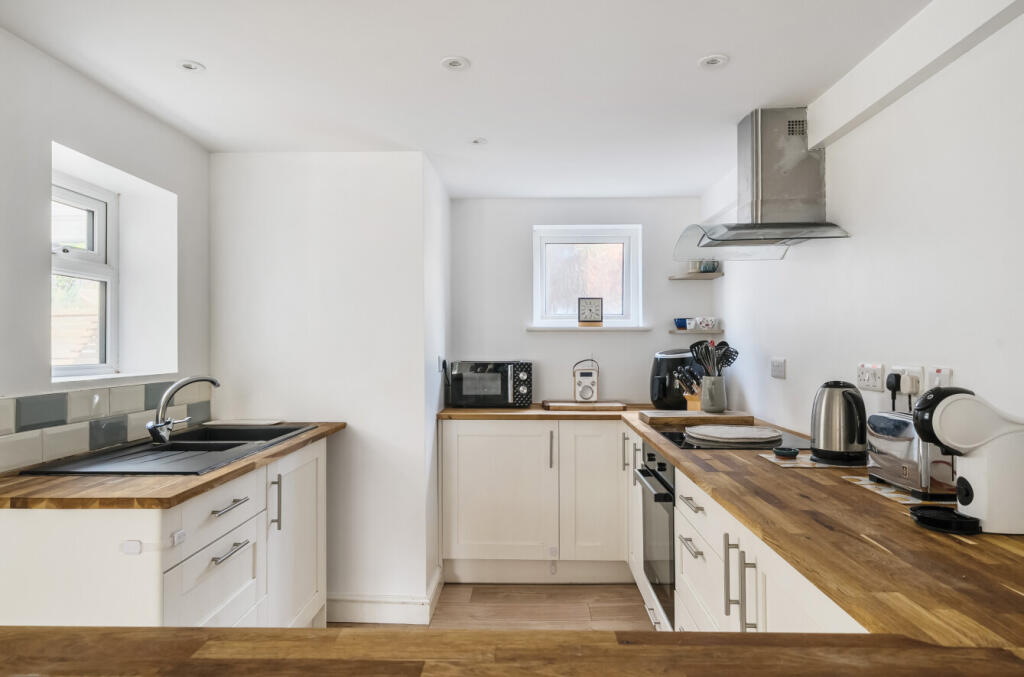 1315448-17-685aea...