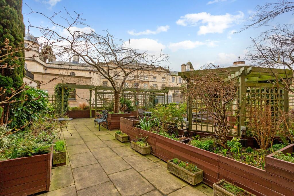 Communal, private garden