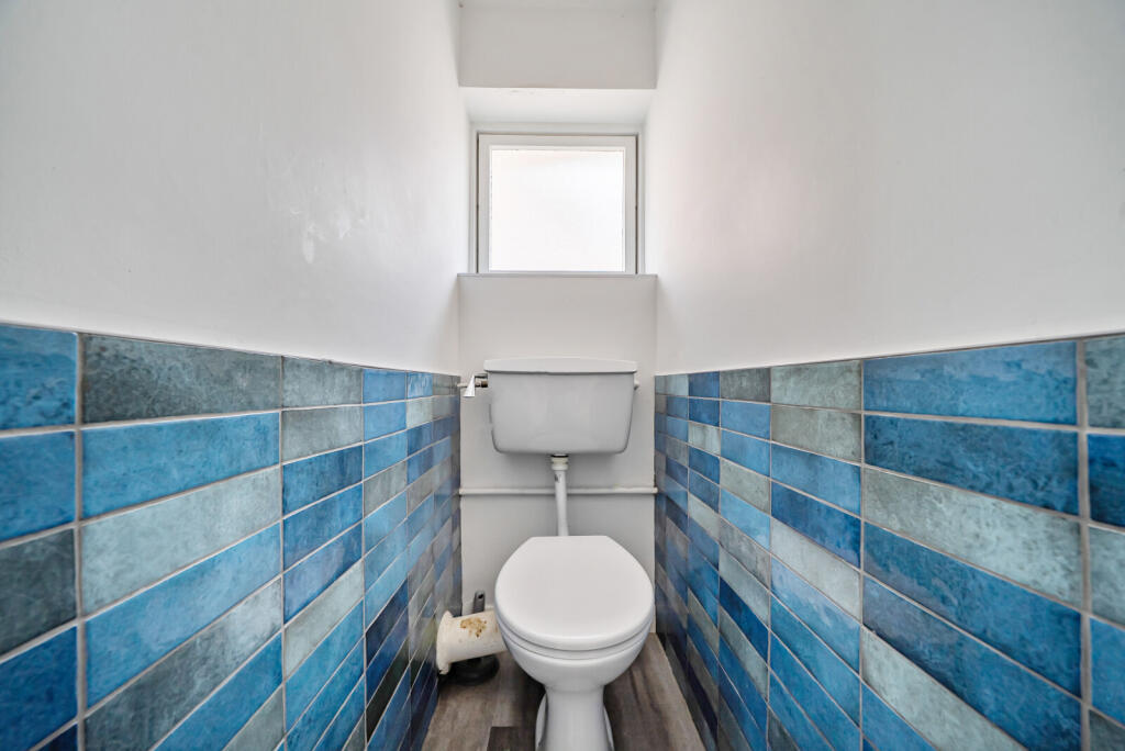 1375296-14-690b58...