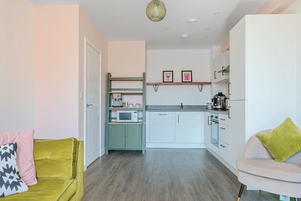 9-681a2c1a2e008-1...