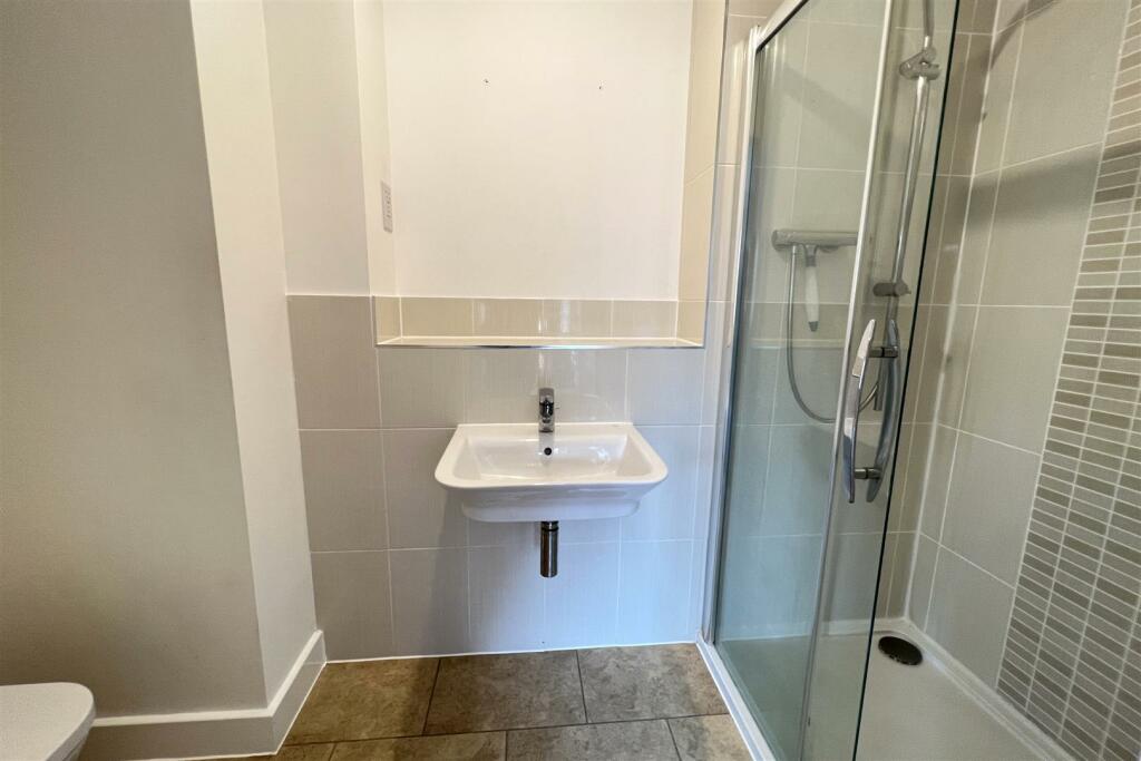 En Suite Shower Room