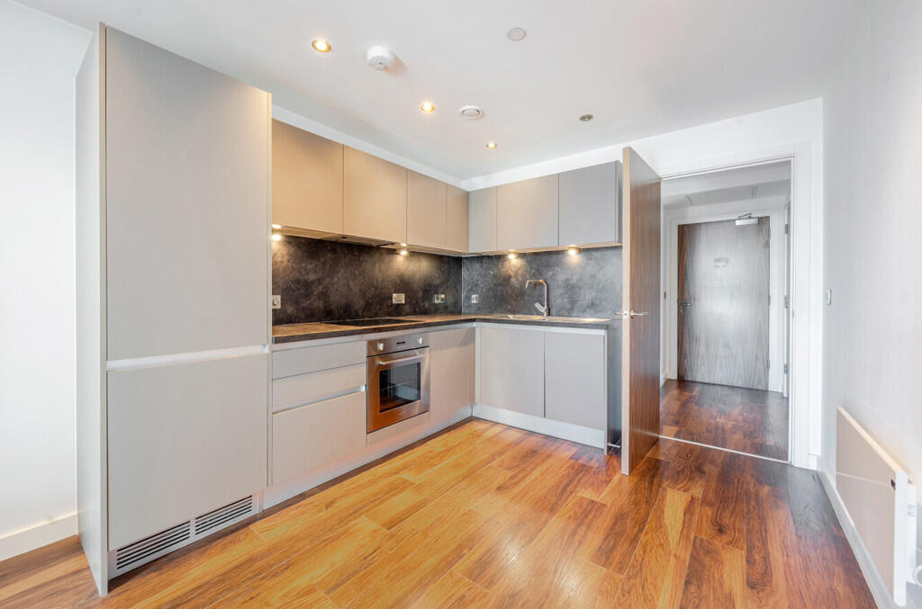 1360295-10-68d513...