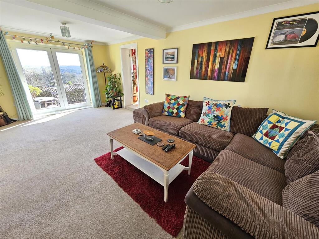 Living Room.jpg