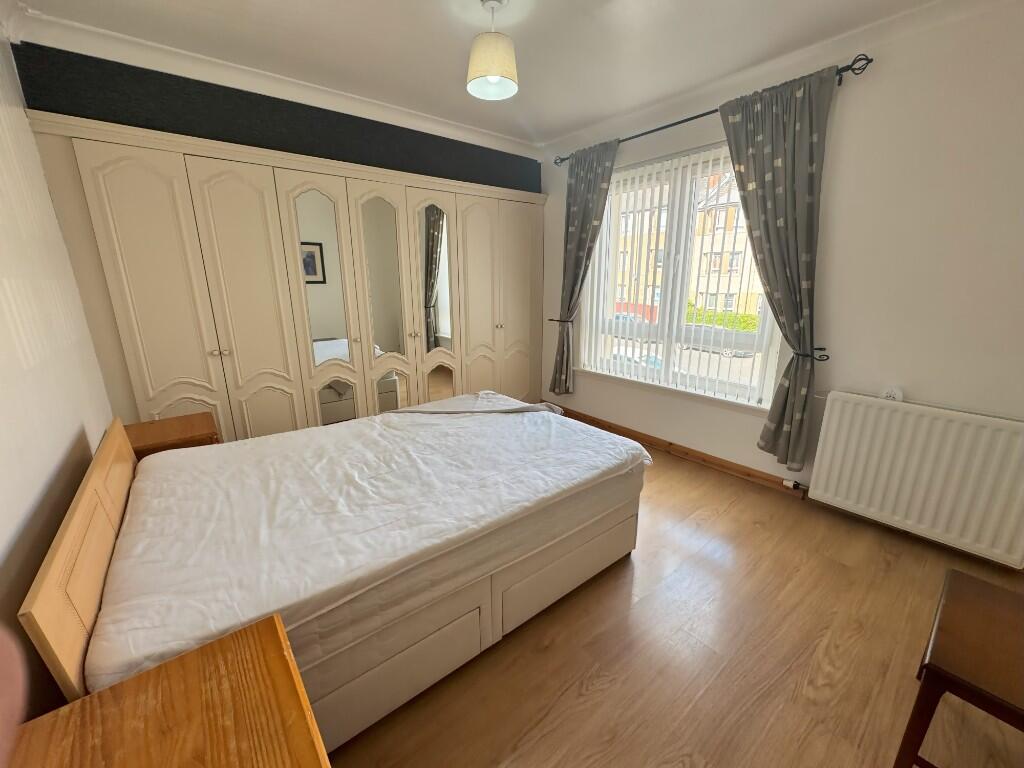 Bedroom 1 (1)