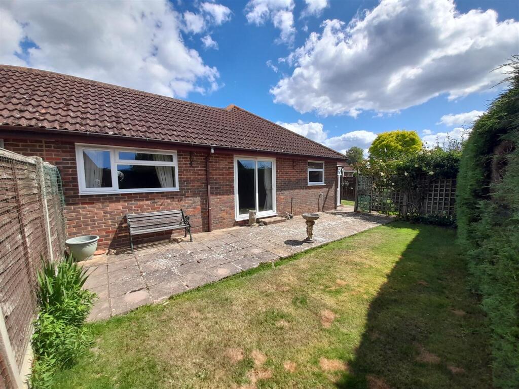 Rear garden 3.jpg