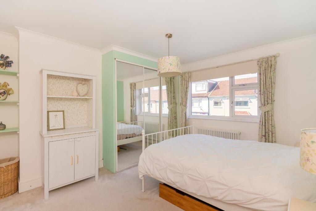 0A5RAN - Bedroom G.jpg