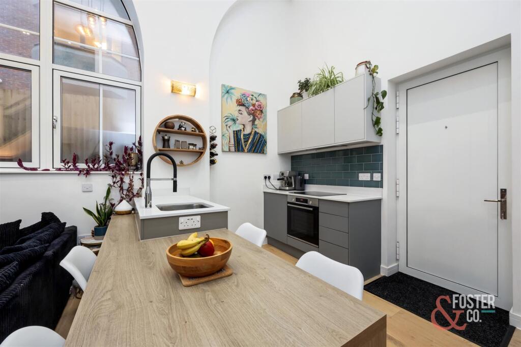 Preston Road, 87, Flat 6-014.jpg