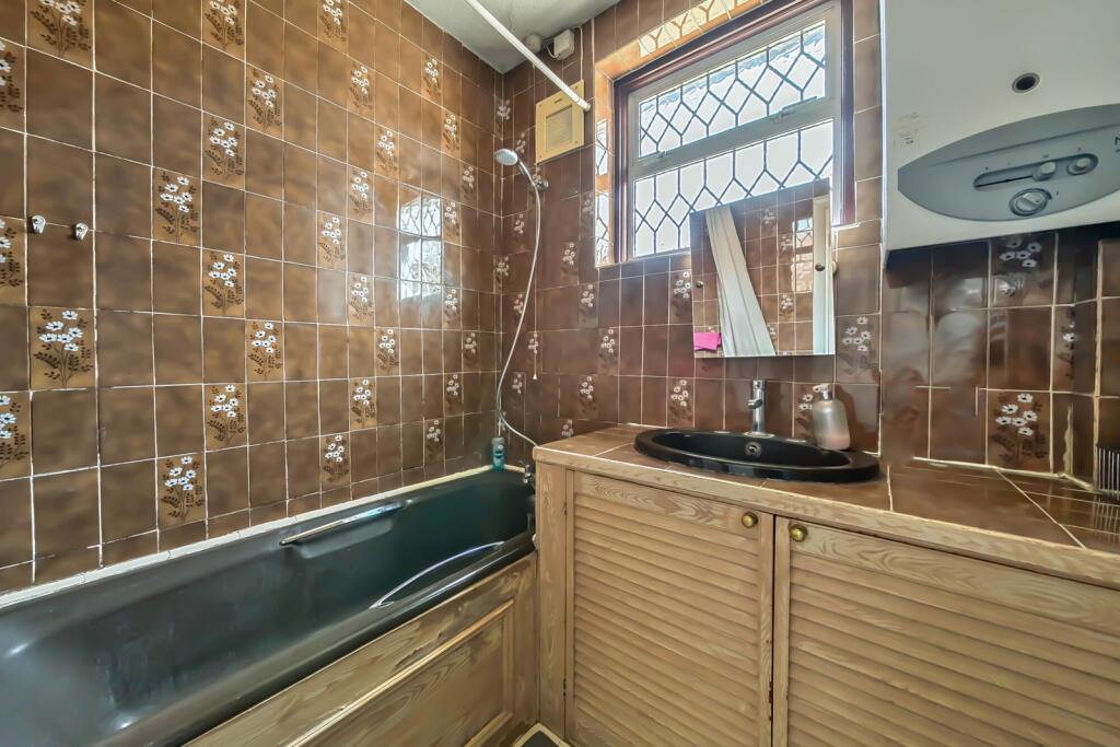 1296183-27-682c6f...