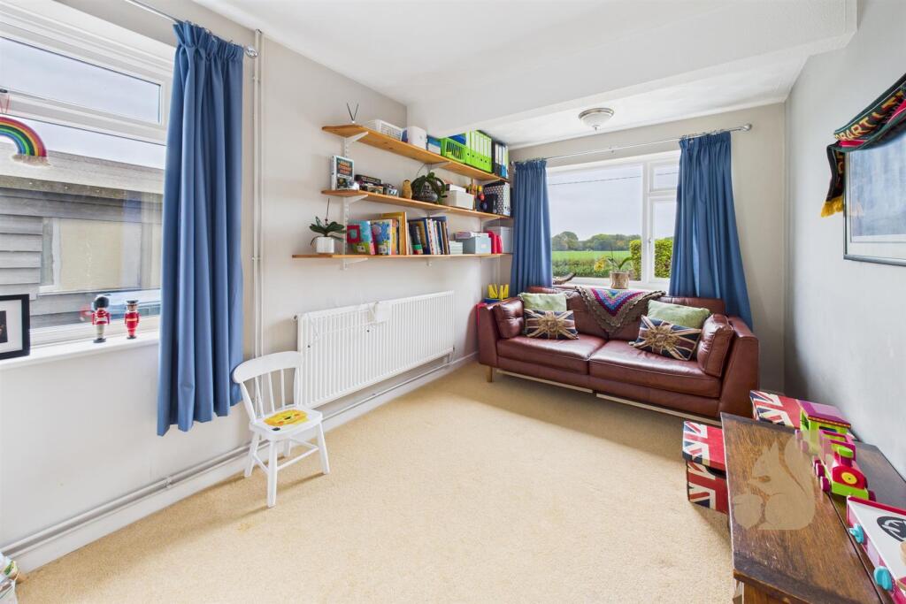 Sitting Room/Bedroom