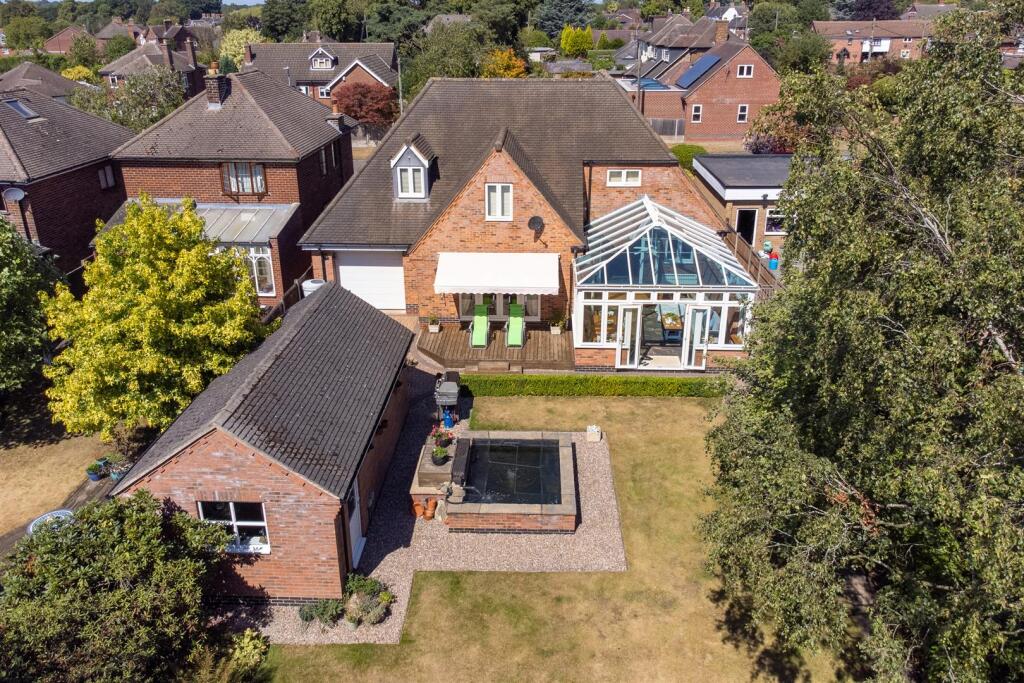 3 Creswell Drive LE67 2AG