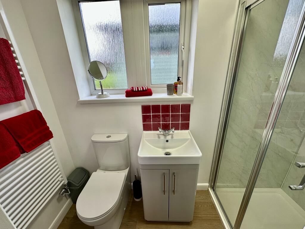 Guest Bedroom Ensuite