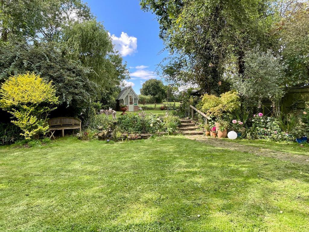 Glorious garden and views