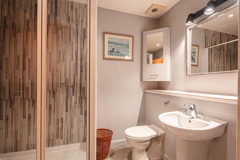 Ensuite