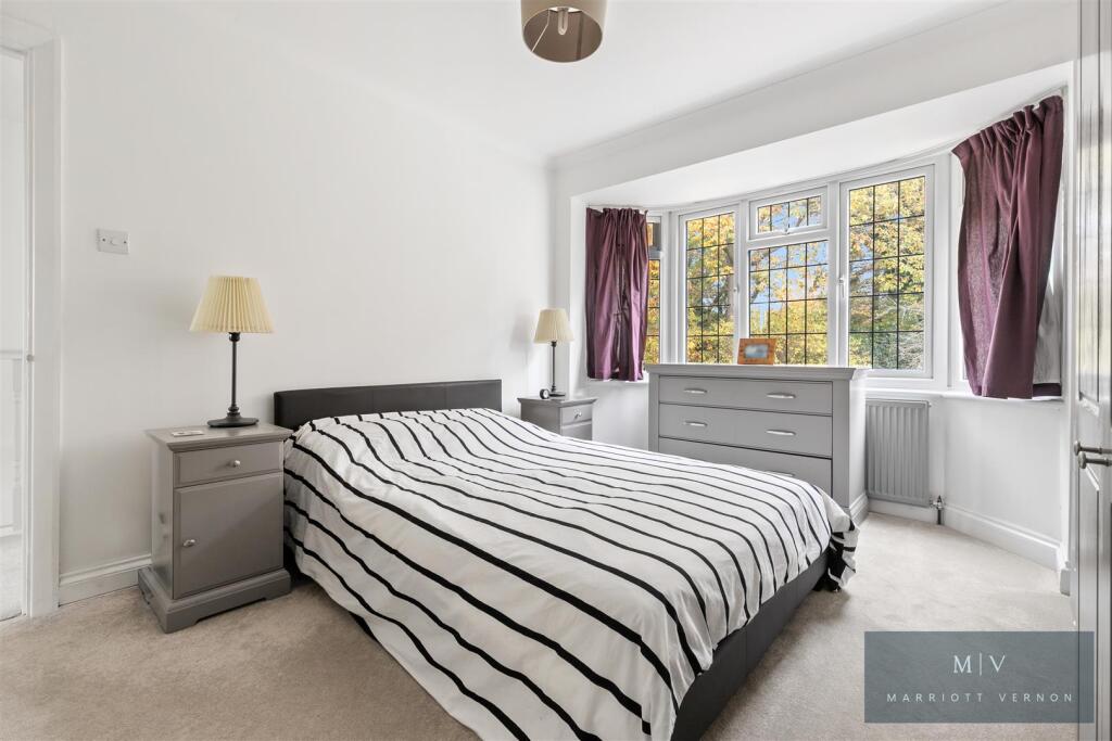 The Gallop 10 MV-7.jpg