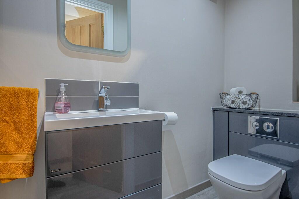 CLOAKROOM