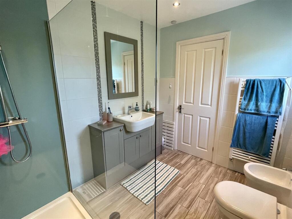 En-Suite Shower room