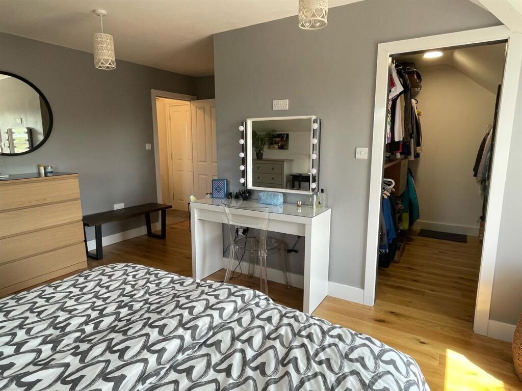Bedroom,.jpg