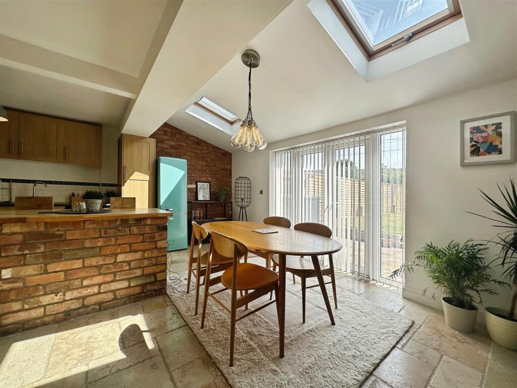 22f69e6e-5-4BB1-A31A-8DDFE5E39CE1-9201-0000028FA3D