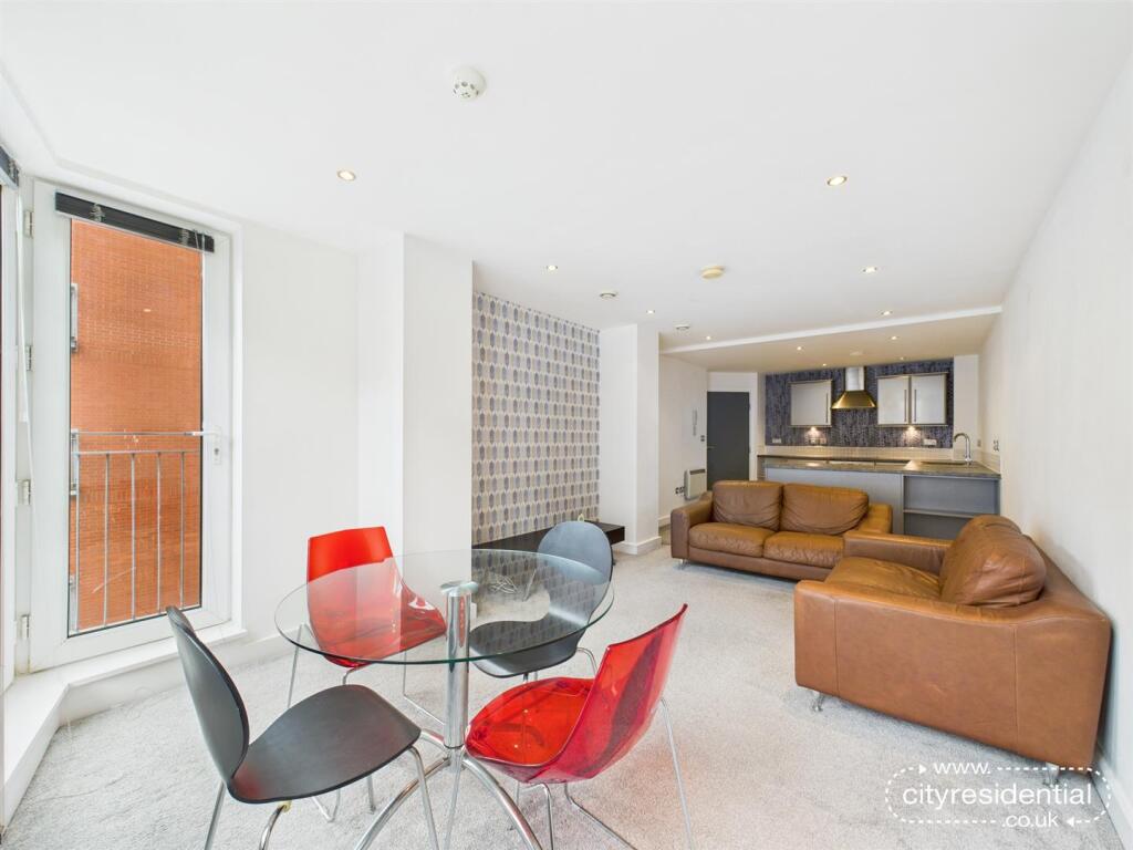 Living/Dining Room