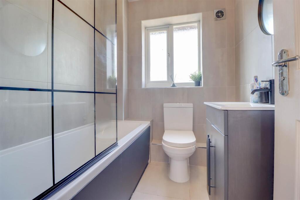 12 DENHAM VALE-5.jpg