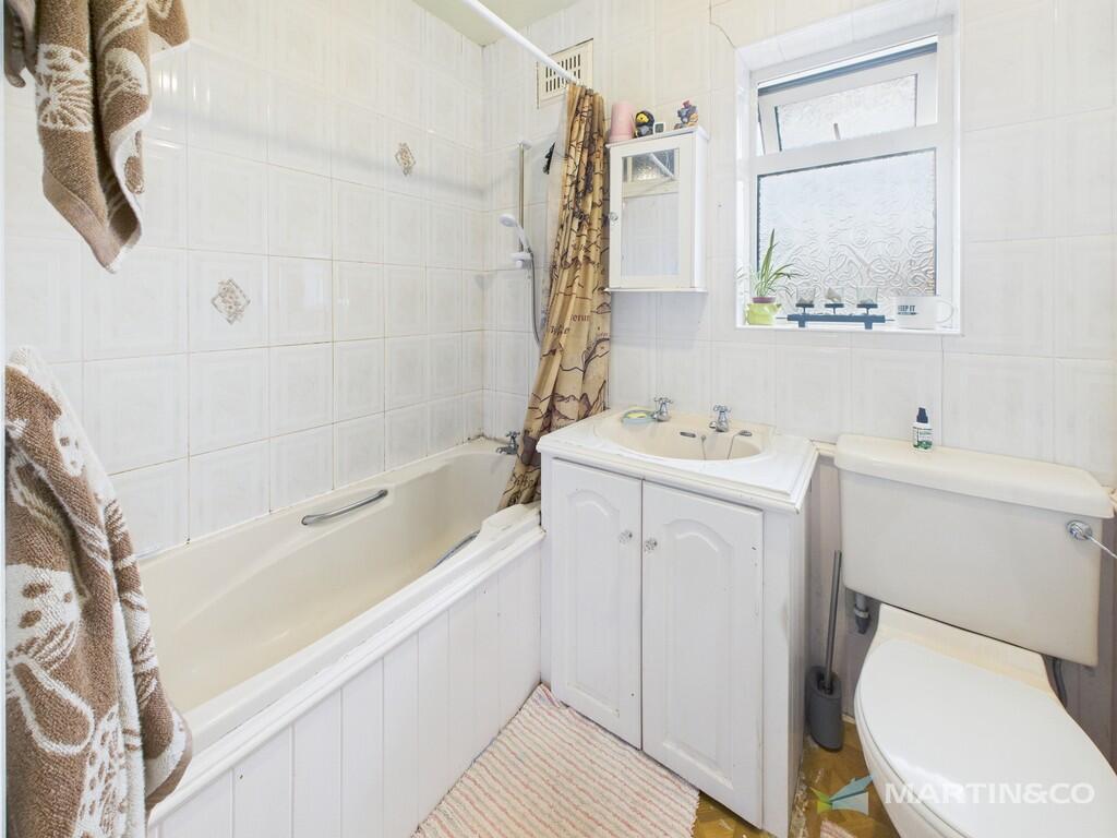 CAM02318G0-PR0504...