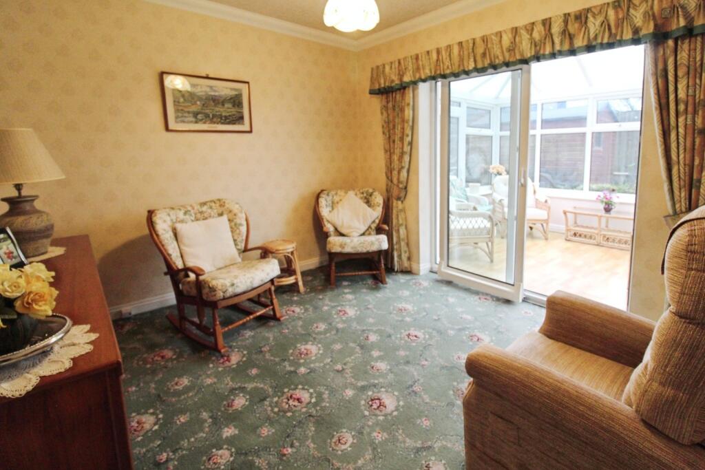 Snug/Lounge Two