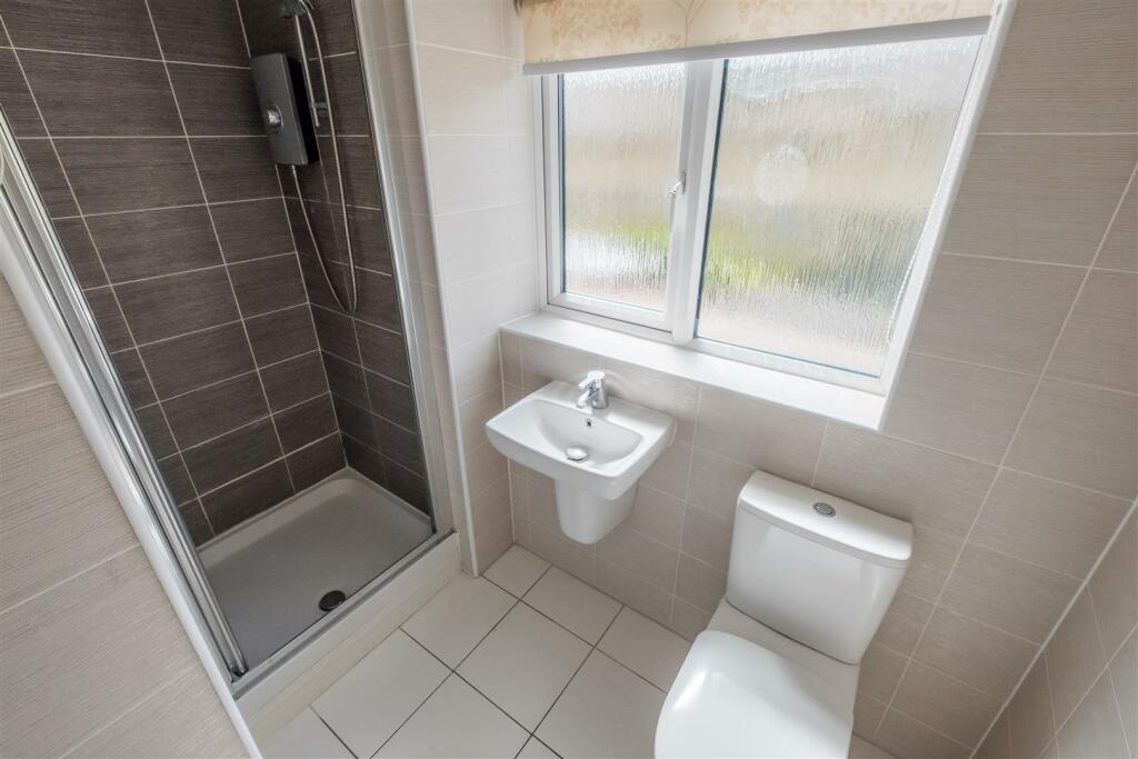 ENSUITE.jpg