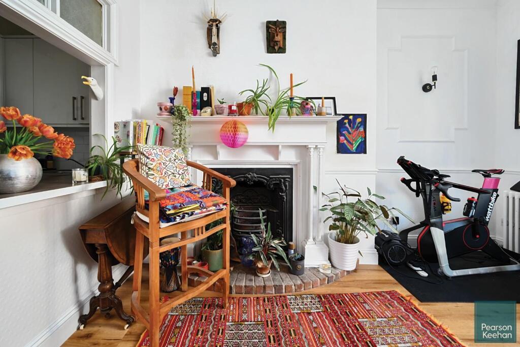 Flt 1, 27 Norfolk Square, BN1 (16).jpg