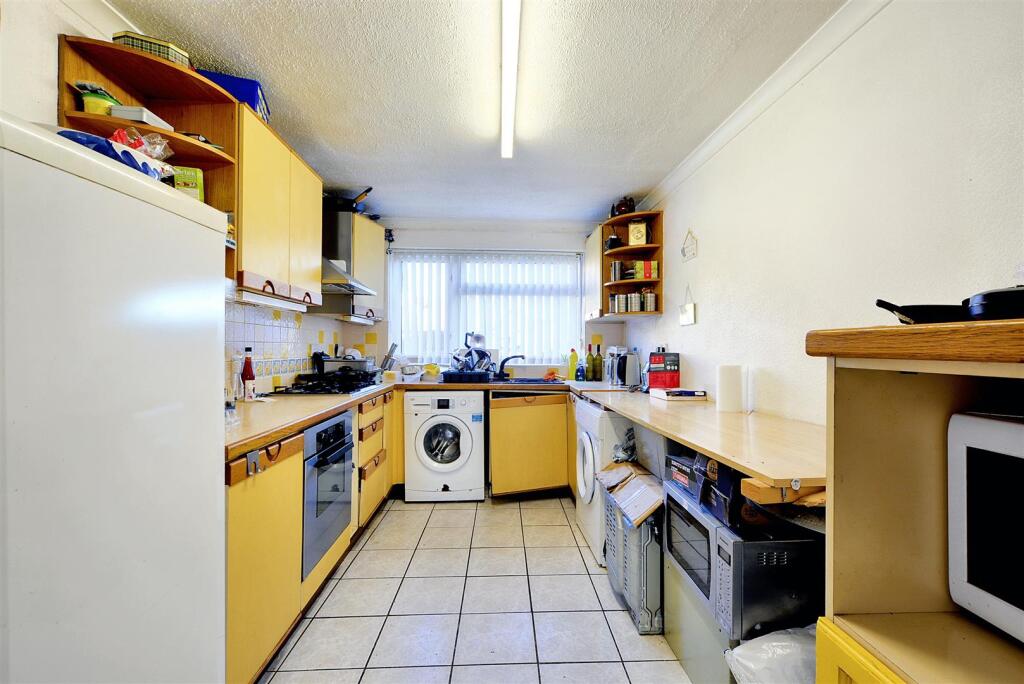 Kitchen_1.jpeg