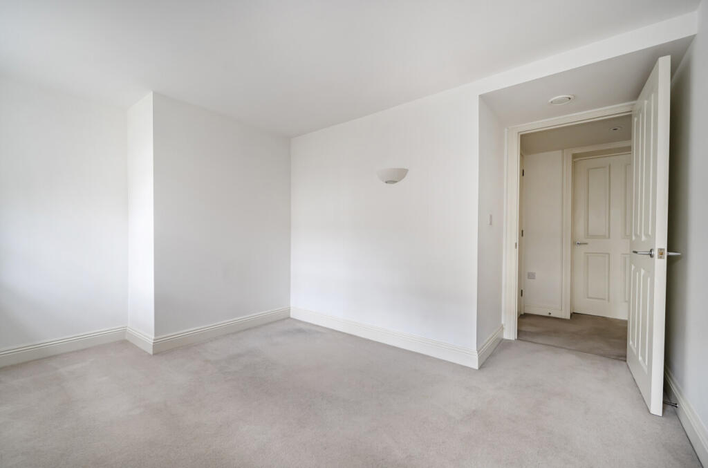 1369097-6-68ee0ff...