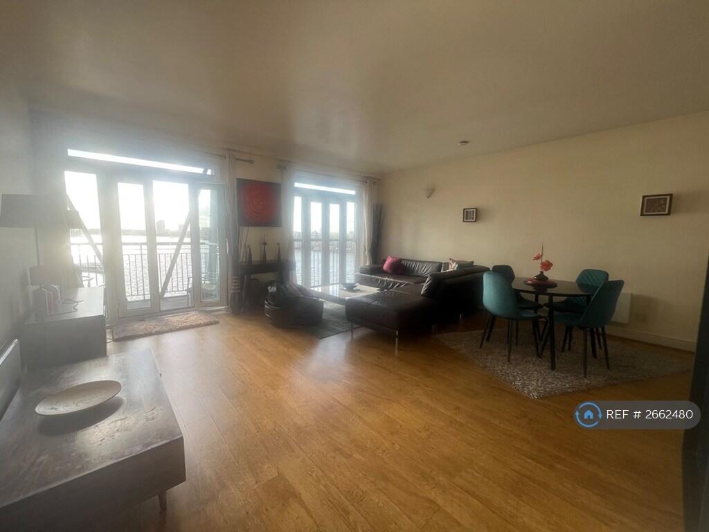 Spacious Living Room