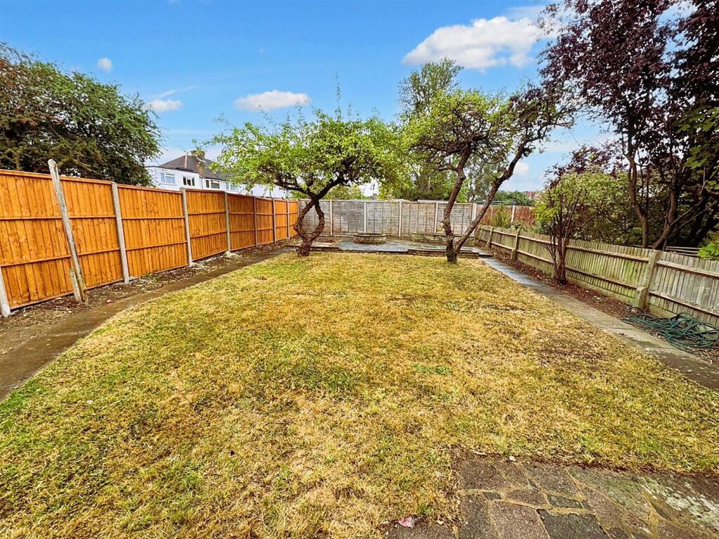 Twyford Road Garden.jpg