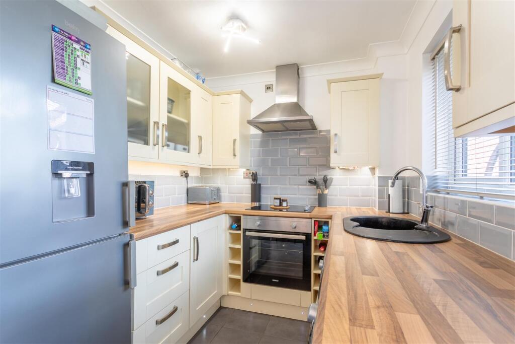 DWELEST - 16 Harrow Road, Swadlincote, DE11 0XD-00