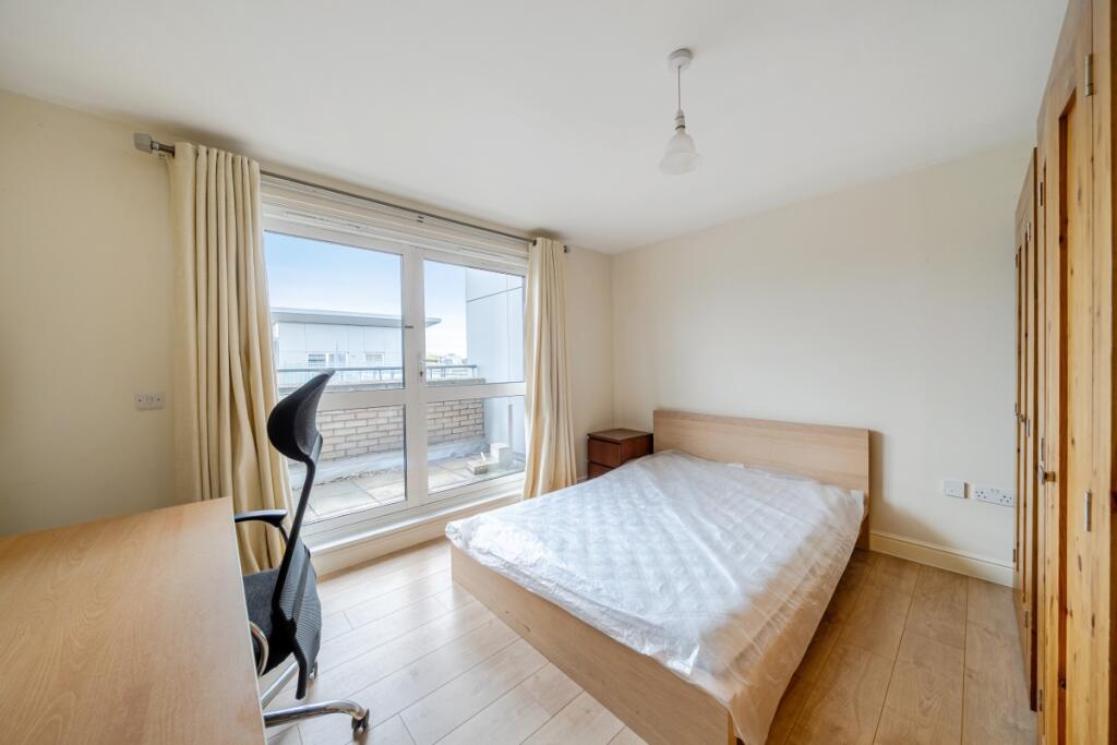 1369552-17-68ef7c...