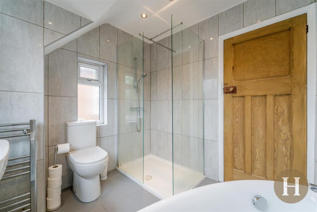 Hadleigh Estate Agents-34.jpg