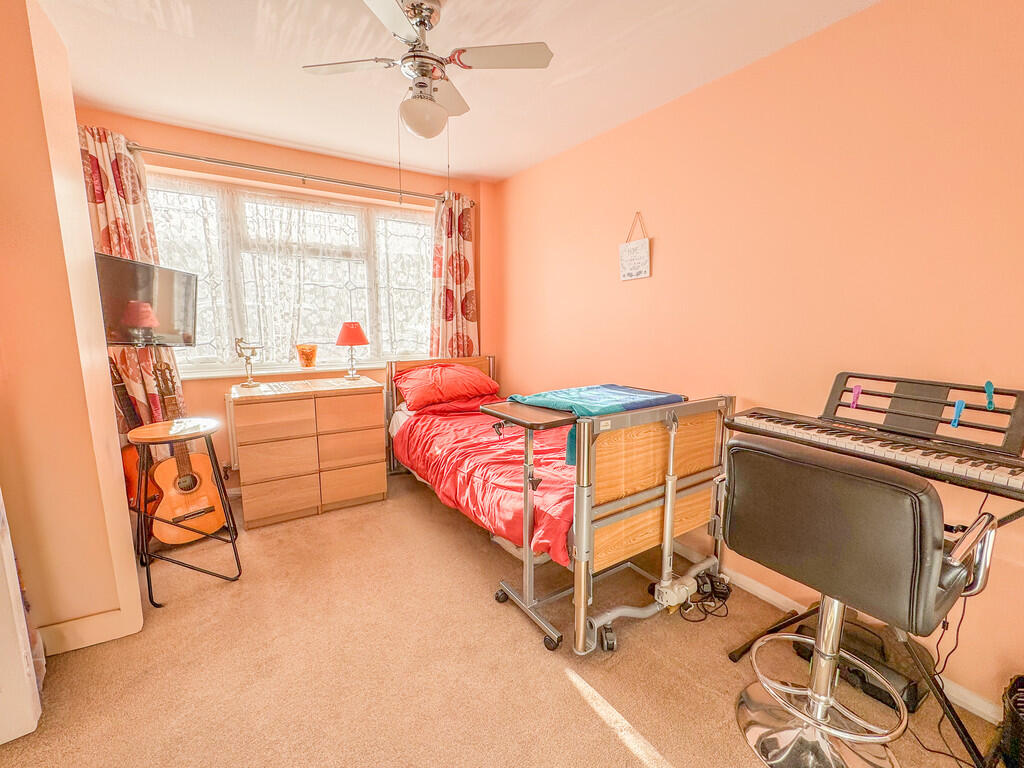 ground floor bed ...