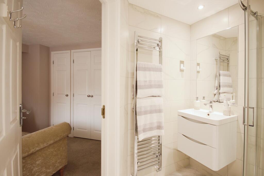 Bedroom One/En Suite