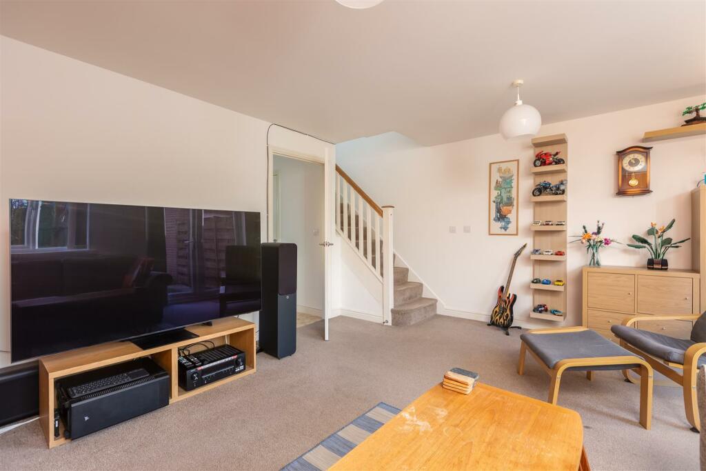Fletton_Road_83_Sitting_Room-3[1].jpg