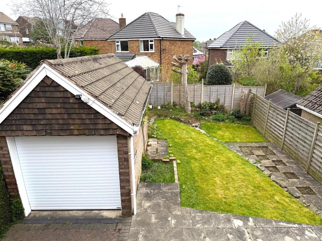 DETACHED GARAGE