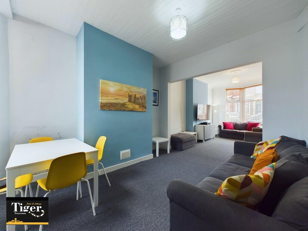 CAM03440G0-PR0036...