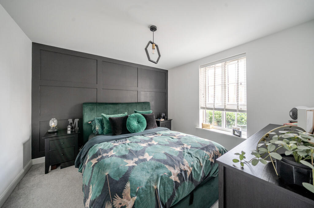 1345599-1-68b0701...