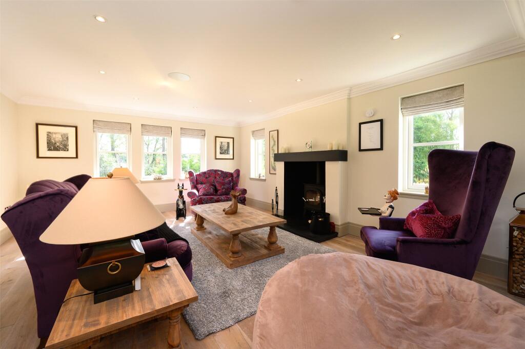Sitting Dining Room