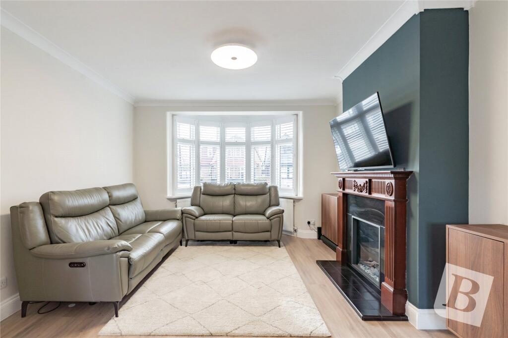 Living/Dining Area