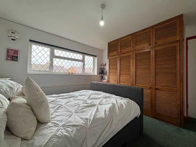 Bedroom 2x2.jpg