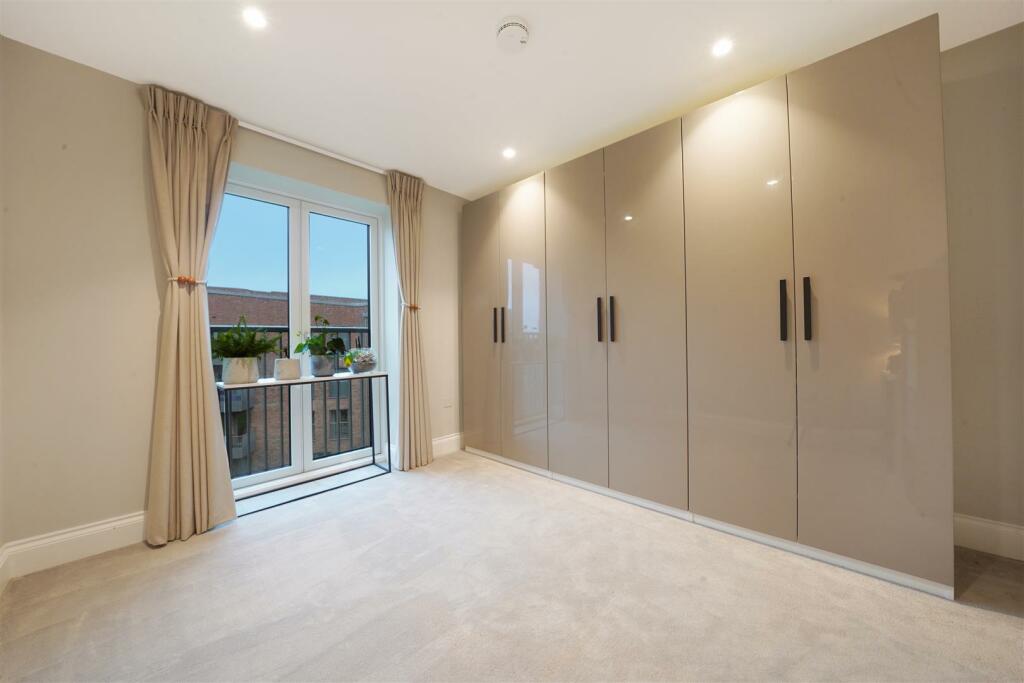 Apartment 26, 31 Royal Engineers Way - UhiaYn3AB0H