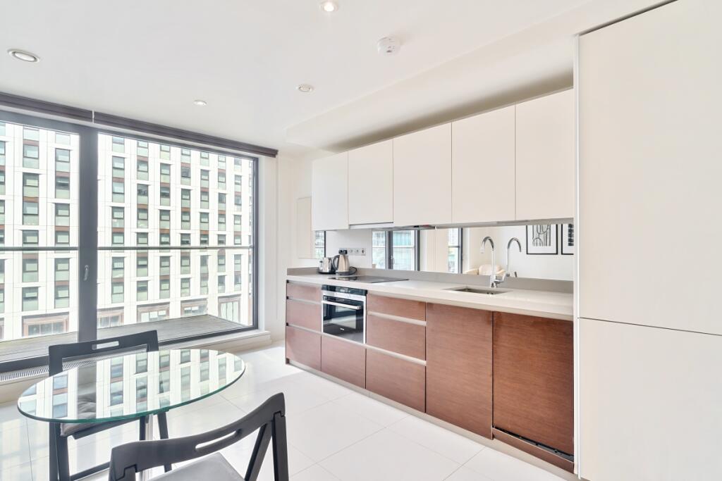 17-681a22cbd8588-...