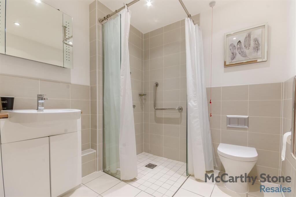 8646297-interior06.jpg