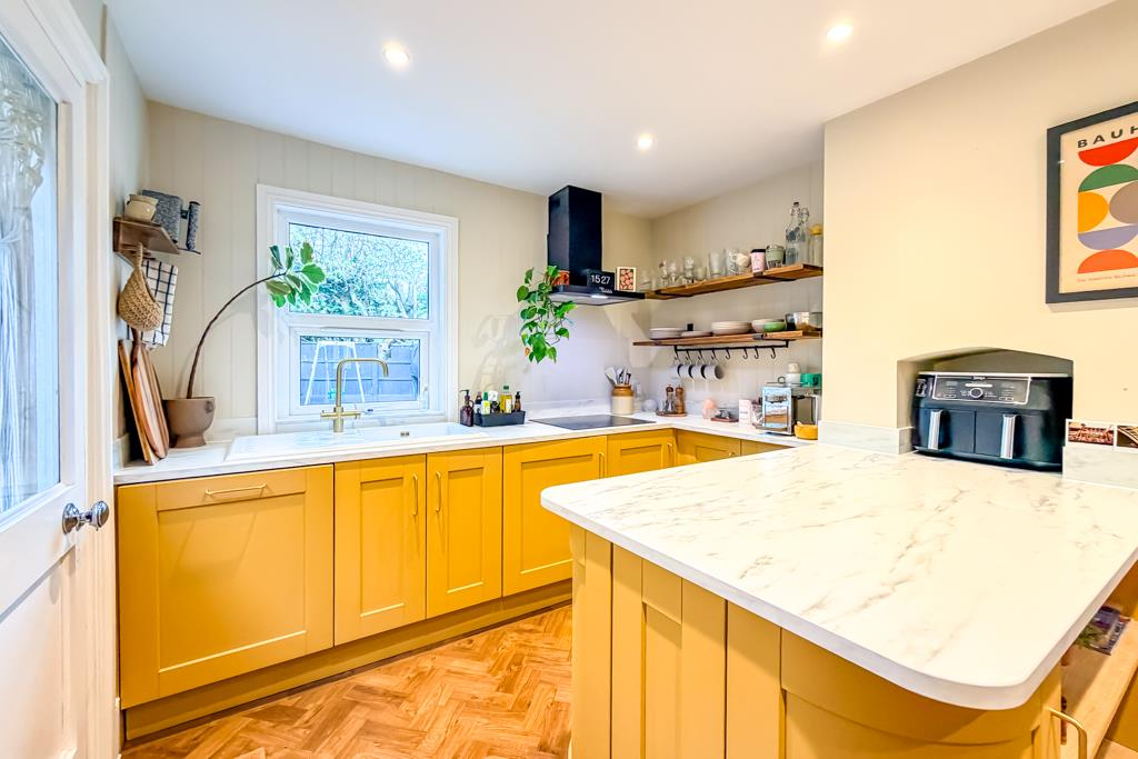 Kitchen/Breakfast Room