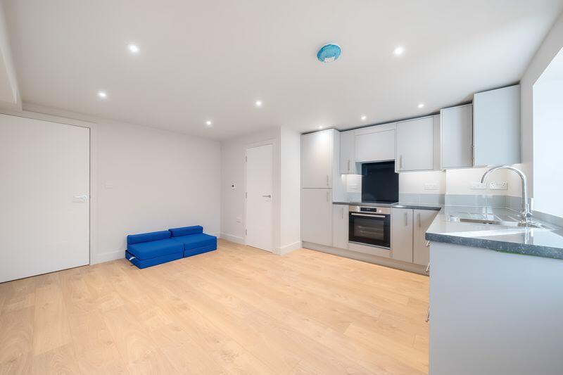 Flat 5