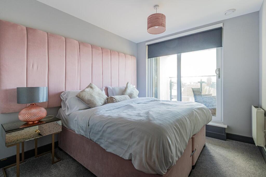 The Moorwell 7-7.jpg